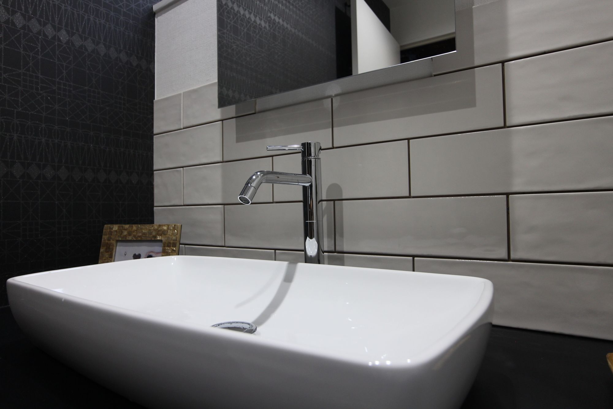 Sekai Hotel Tsuki