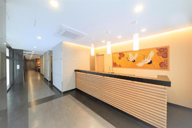 Shinsaibashi Higashi Crystal Hotel