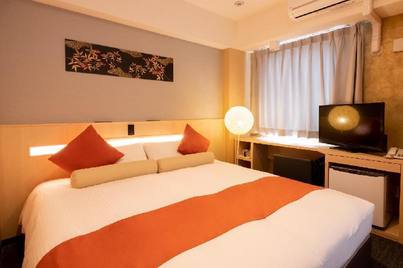 Shinsaibashi Higashi Crystal Hotel