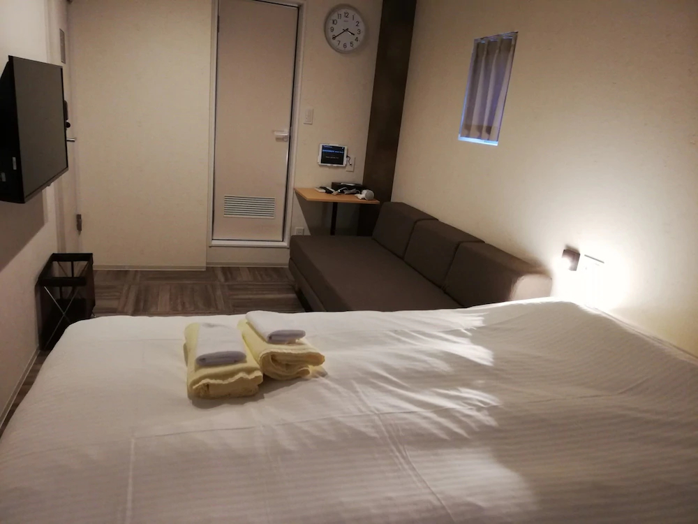 Shinsaibashi House