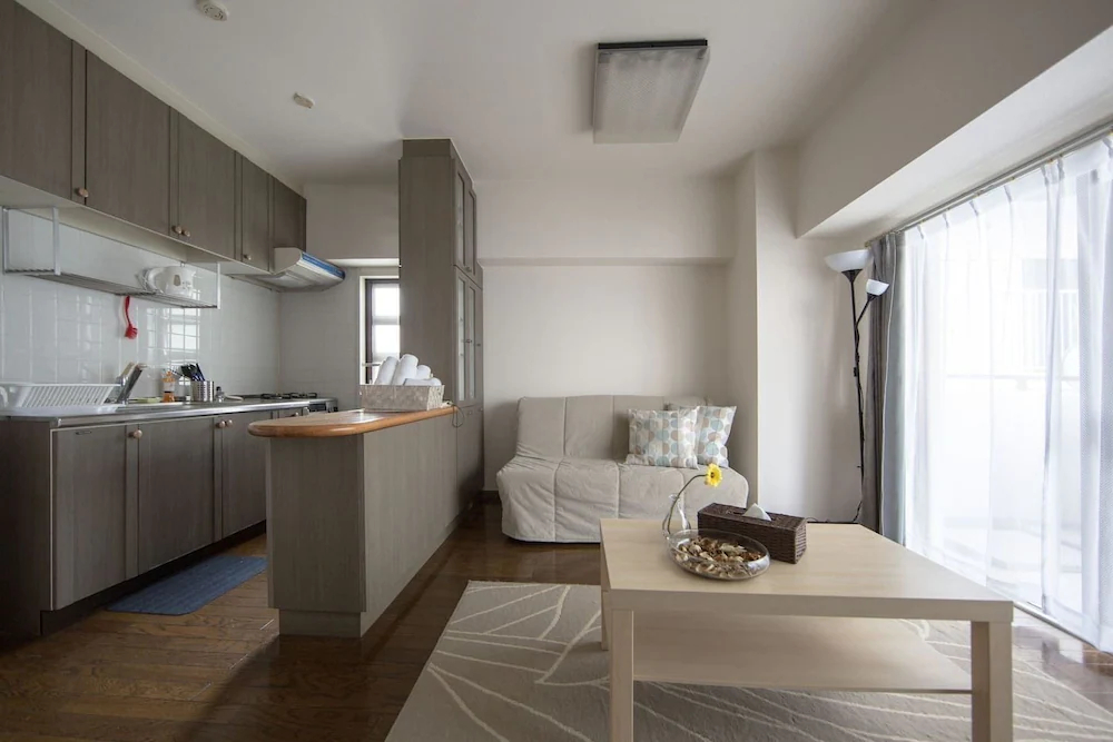 Shinsaibashi Midtown Apartments