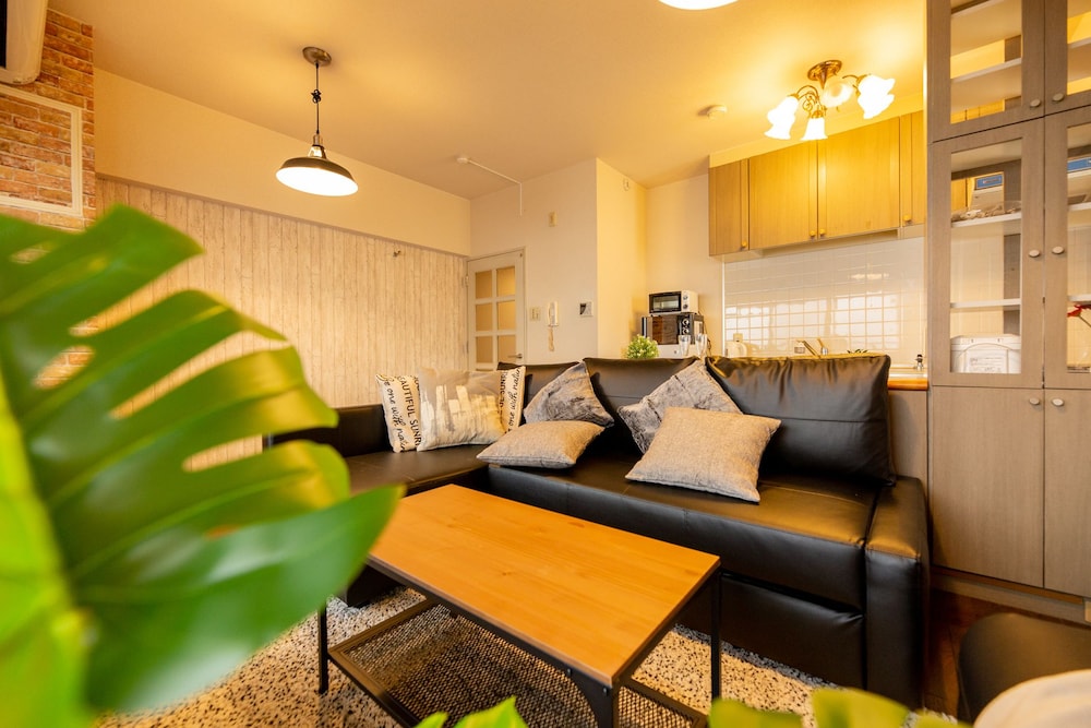 Shinsaibashi Midtown Apartments