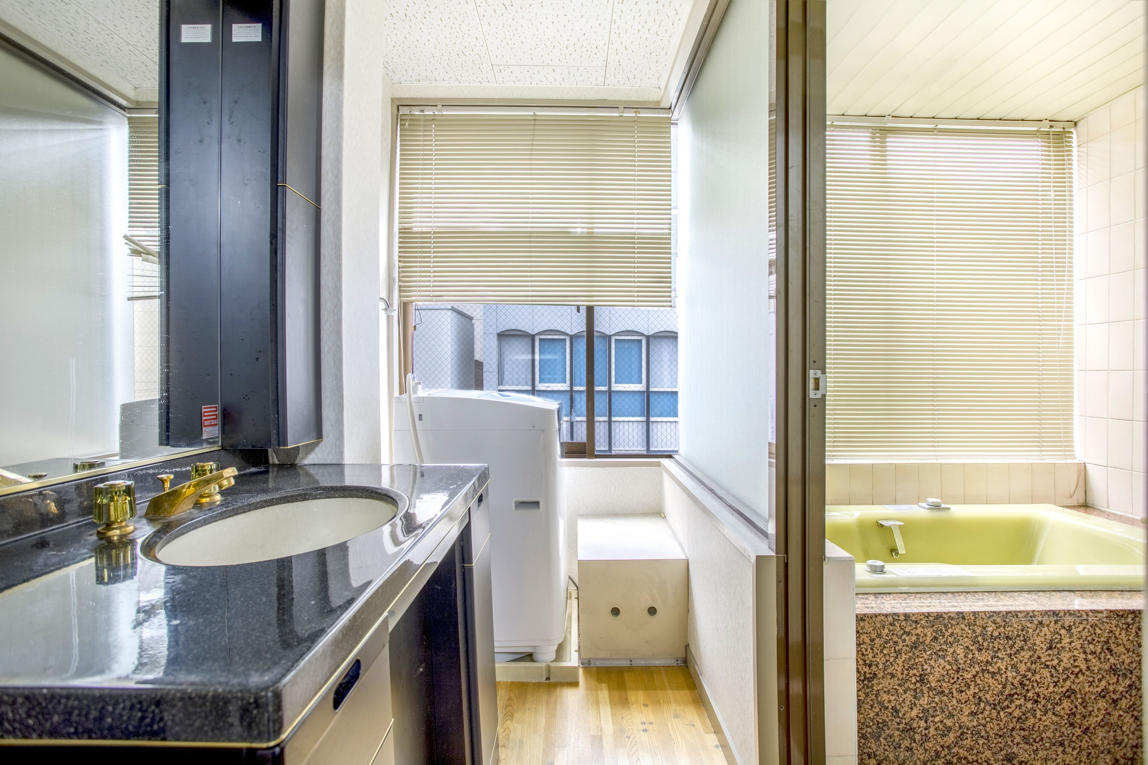 Shinsaibashi Qilv Apartments