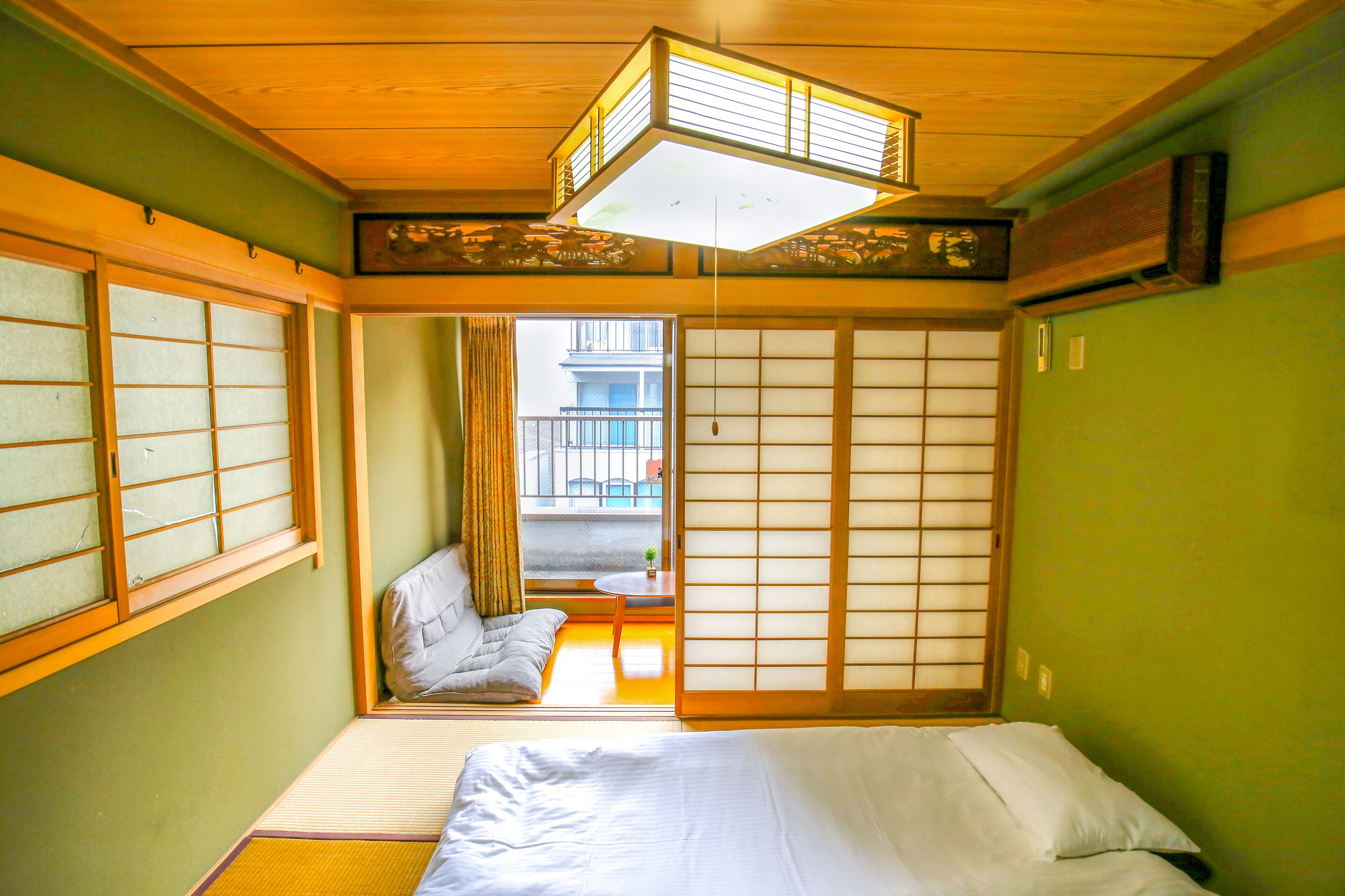 Shinsaibashi Qilv Apartments