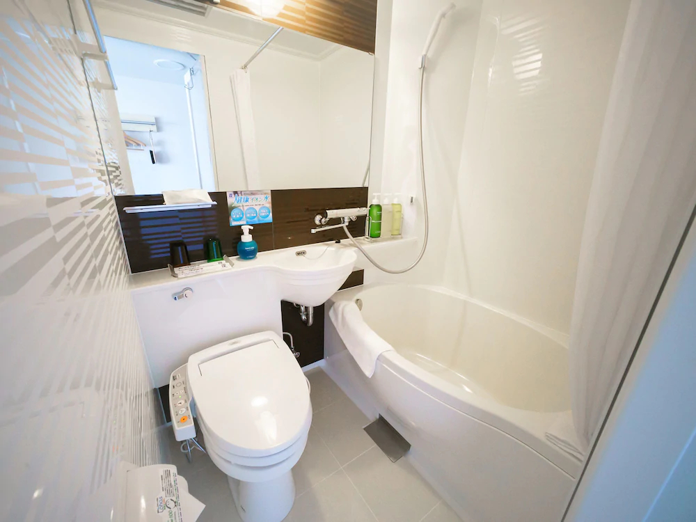 Super Hotel Premier Osaka Hommachi