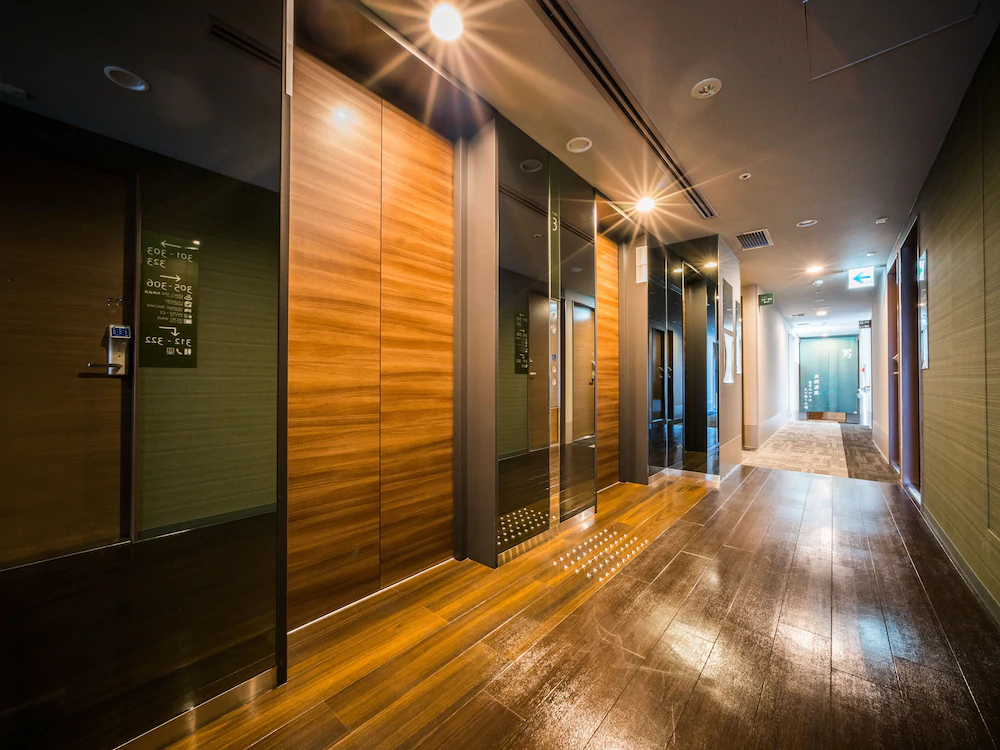 Super Hotel Premier Osaka Hommachi