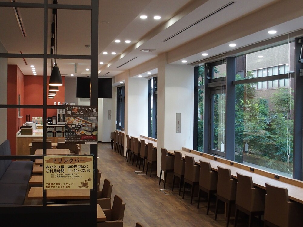 Tama Cabin Osaka Honmachi