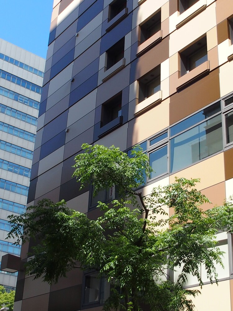 Tama Cabin Osaka Honmachi