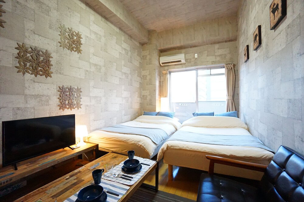 Terry's Apartment Namba South I