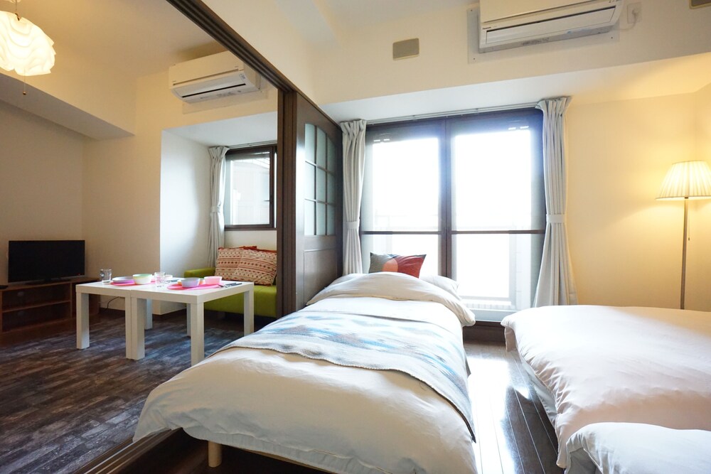 Terry's Apartment Shinsaibashi East I