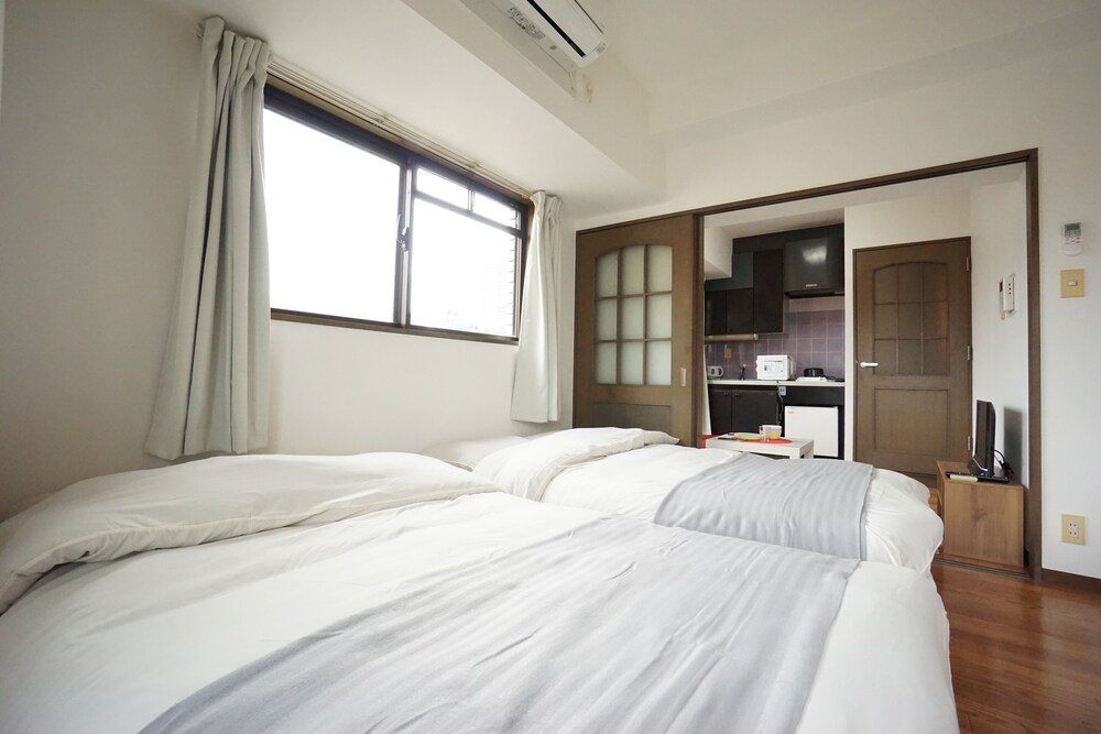 Terry's Apartment Shinsaibashi East I