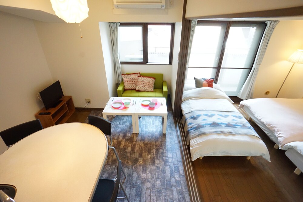Terry's Apartment Shinsaibashi East I
