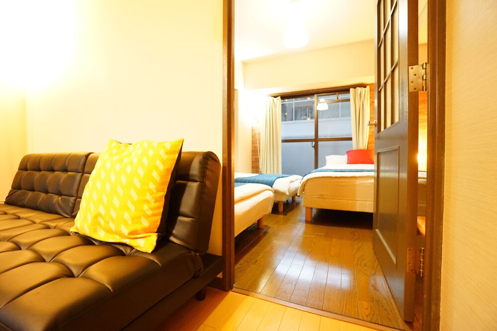Terry's Apartment Shinsaibashi East I