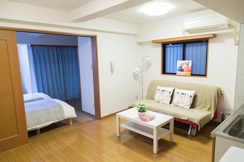 TG House