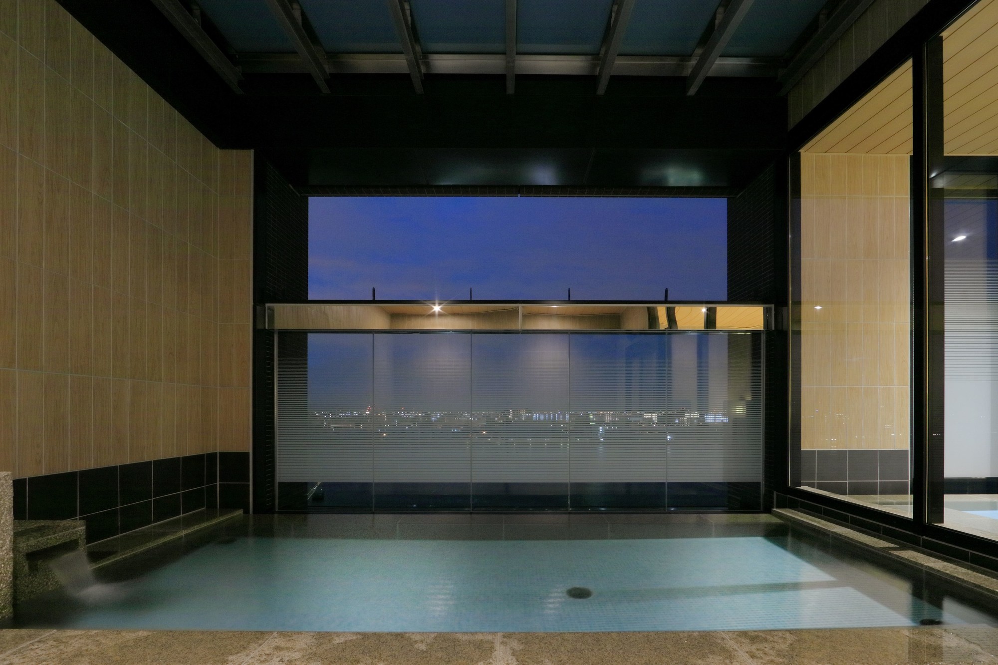 The Singulari Hotel & Skyspa At Universal Studios Japan