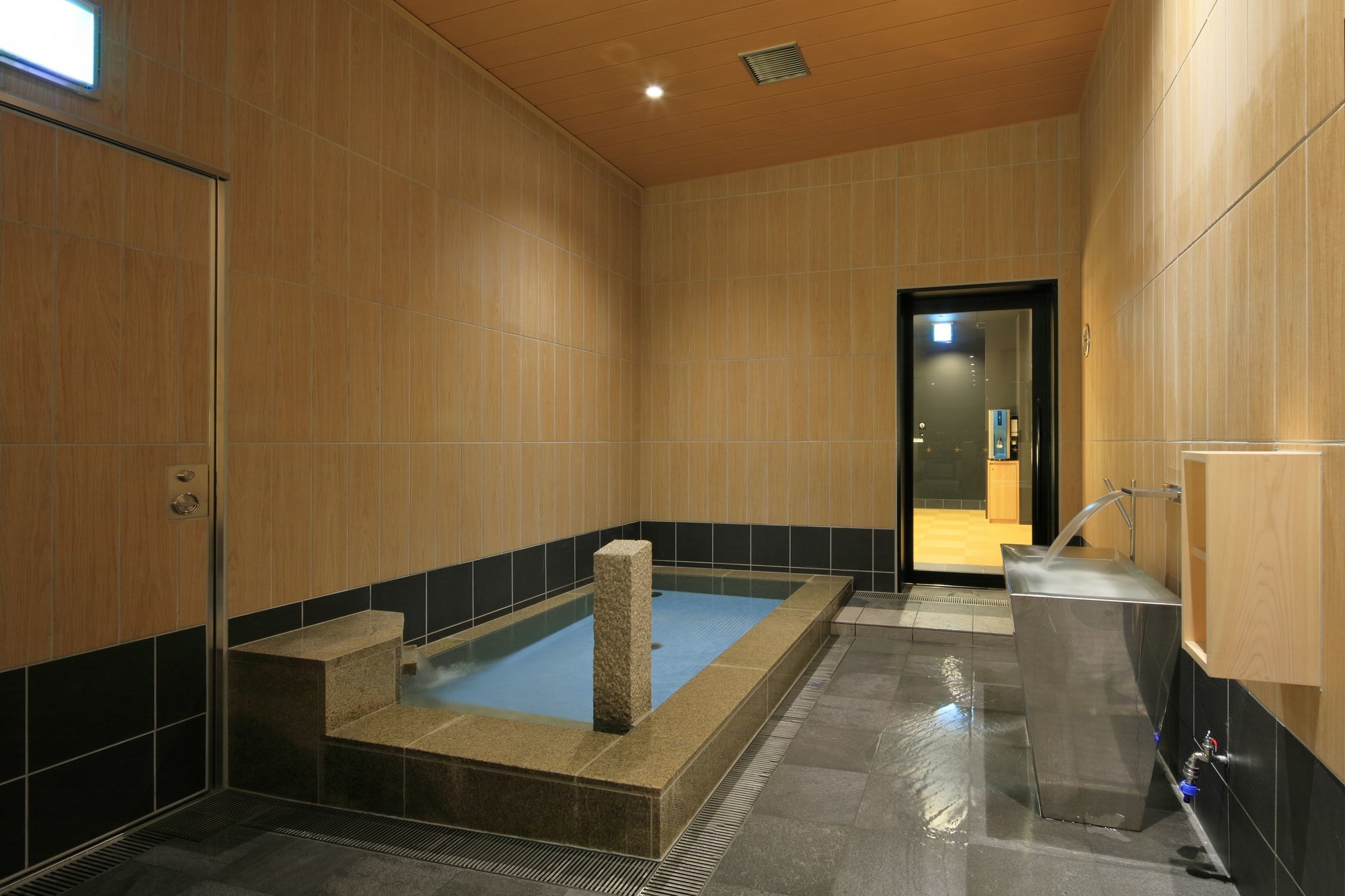 The Singulari Hotel & Skyspa At Universal Studios Japan