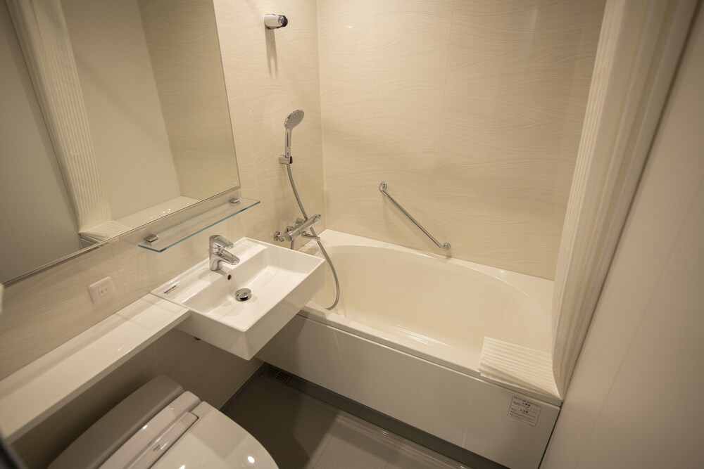 Tokyu Stay Osaka Honmachi