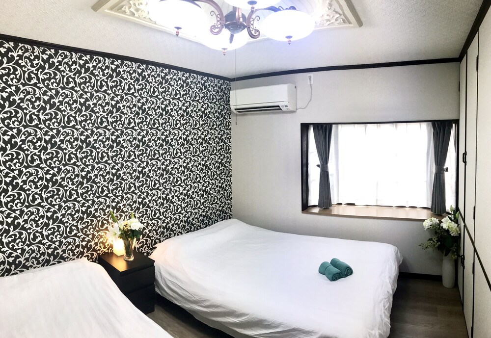 Tsuki Tsuruhashi House
