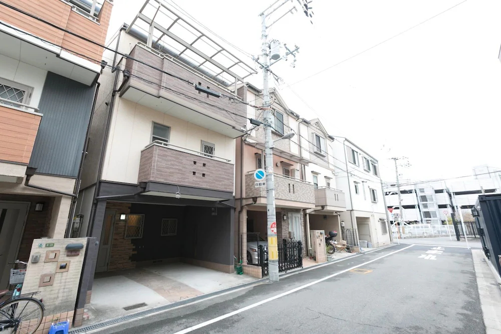 Universal House