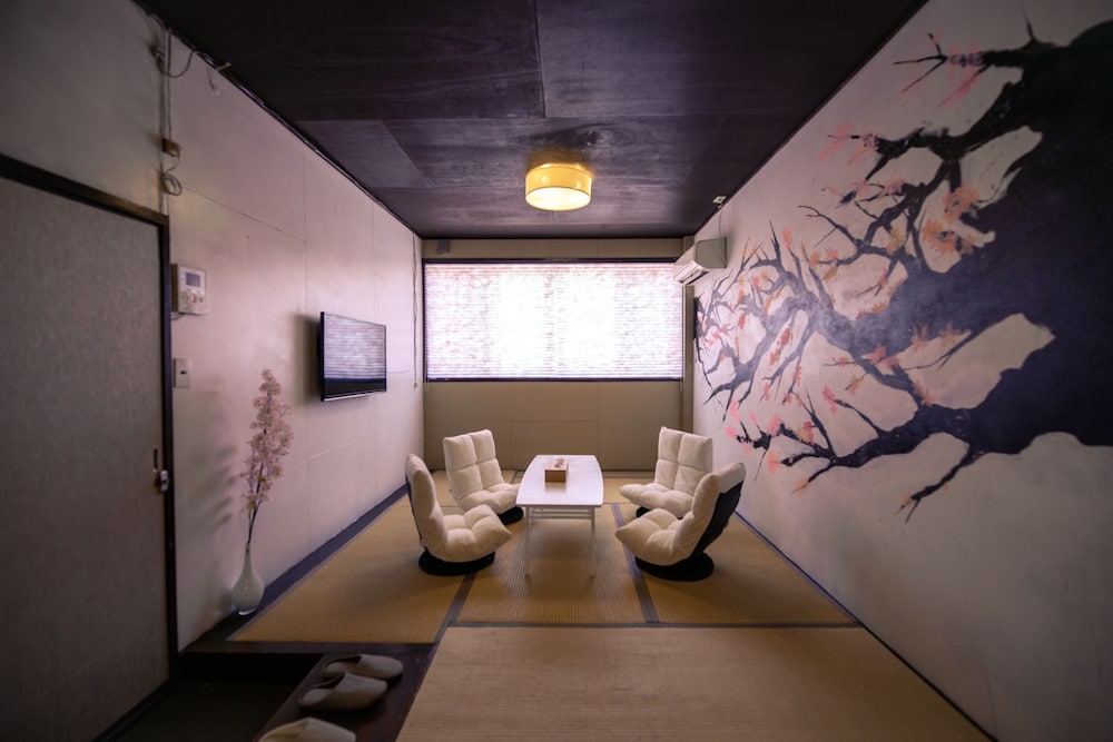 Wa Art Rooftop House Namba Station