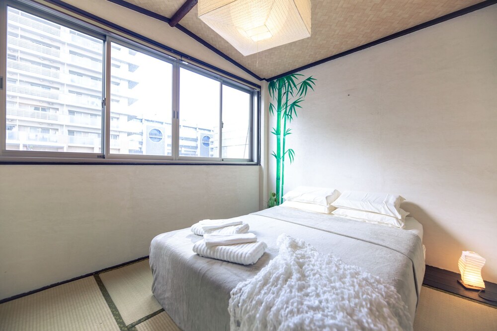 Wa Art Rooftop House Namba Station