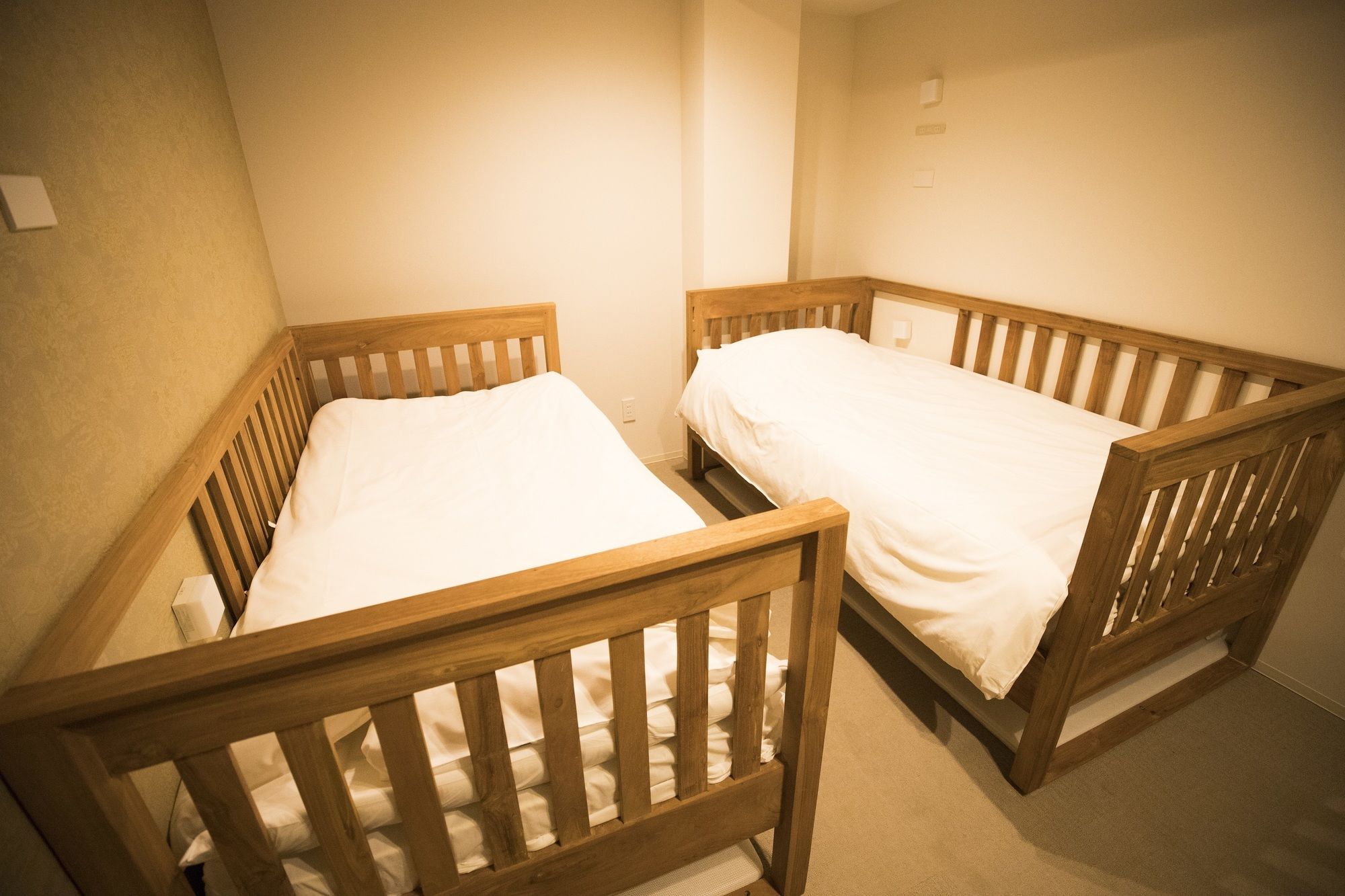 Yadokari Namba Hostel