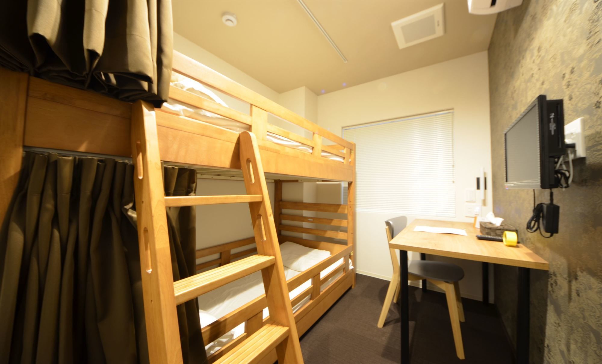 Yadokari Namba Hostel