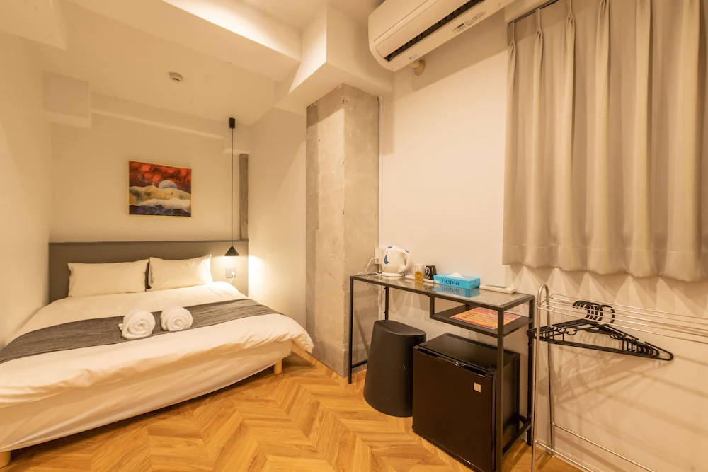 Yeah Room Namba