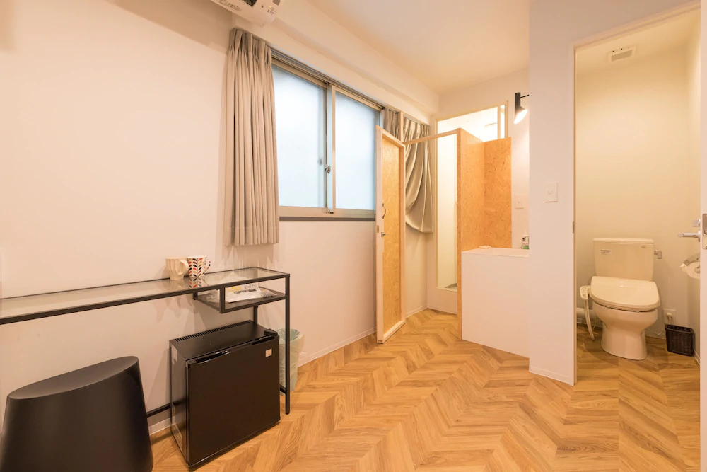 Yeah Room Namba