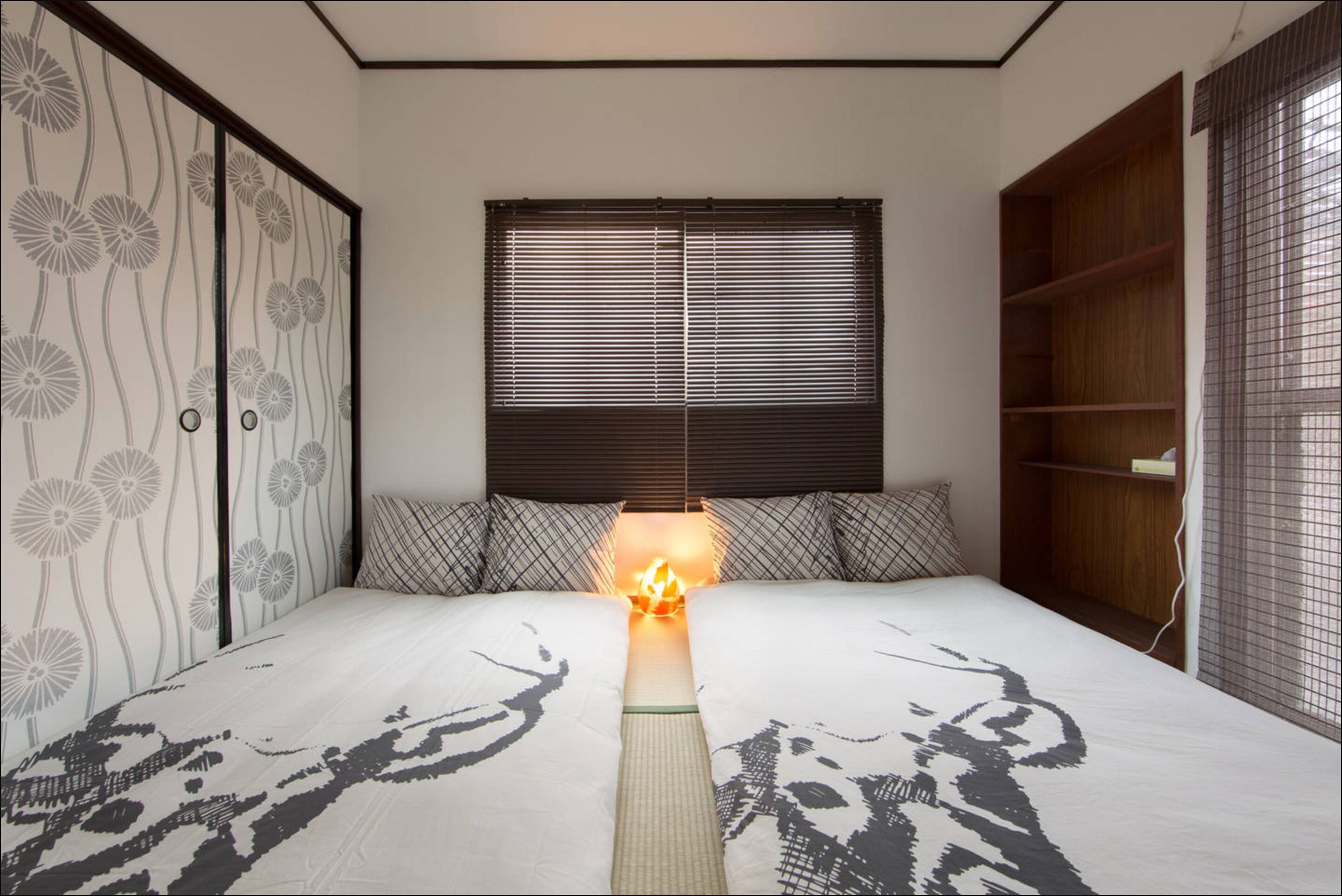 Zebrahouse Himejima