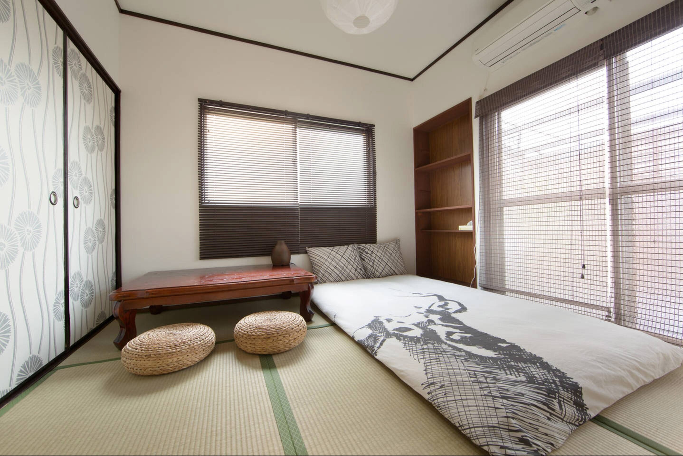 Zebrahouse Himejima
