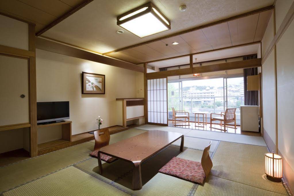 Biwako Grand Hotel & Kyo-omi