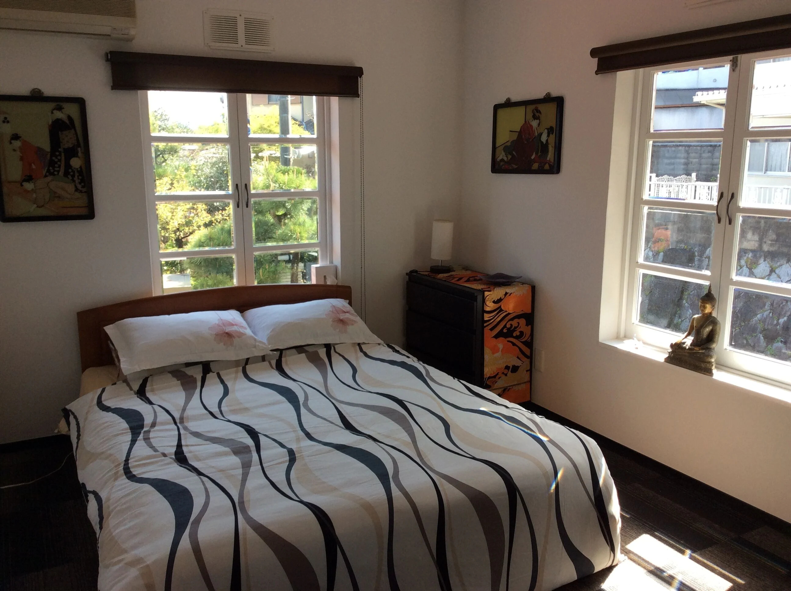 Jonni’s Place