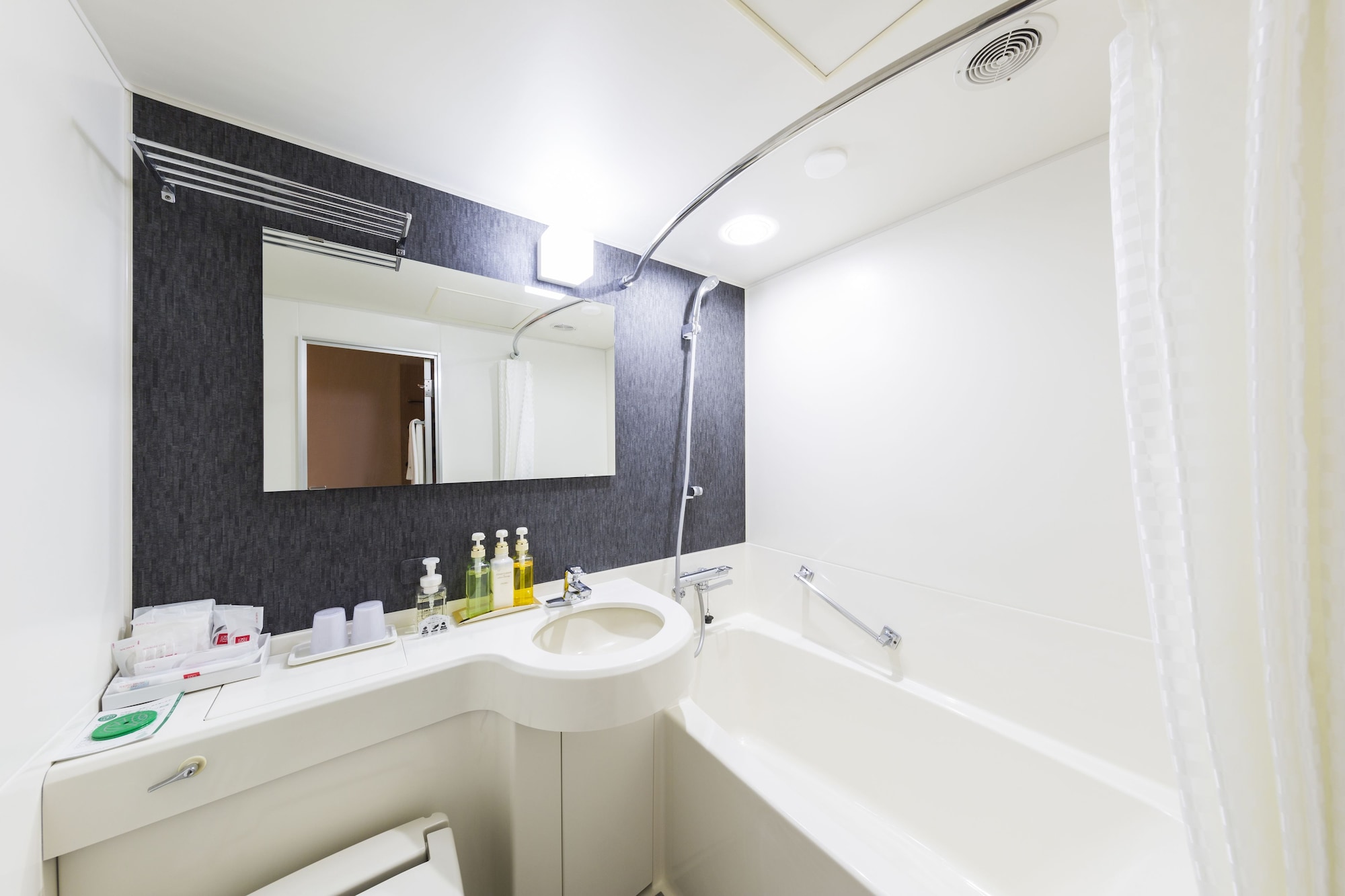 Shin-Osaka Esaka Tokyu REI Hotel