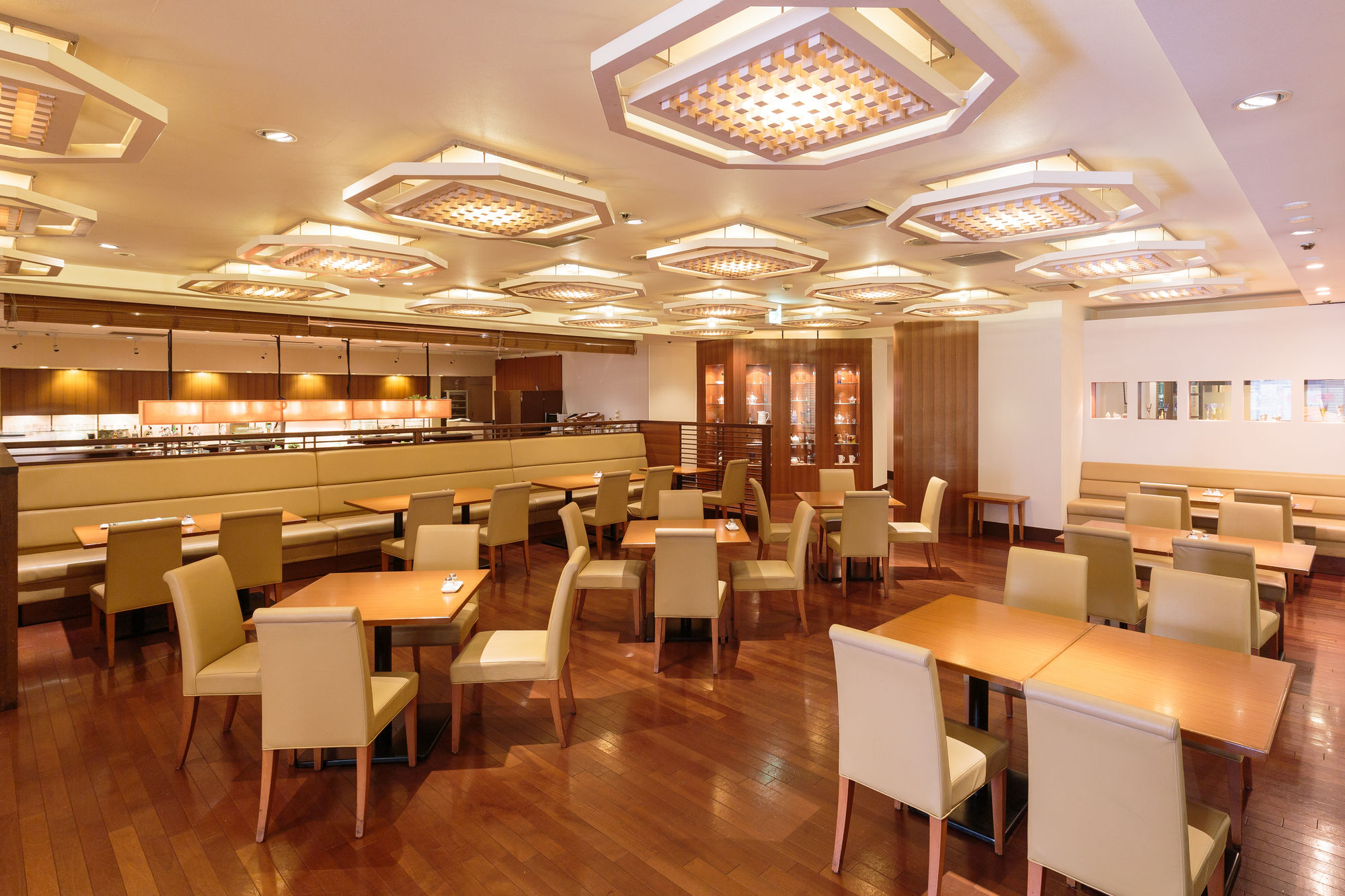 Shin-Osaka Esaka Tokyu REI Hotel
