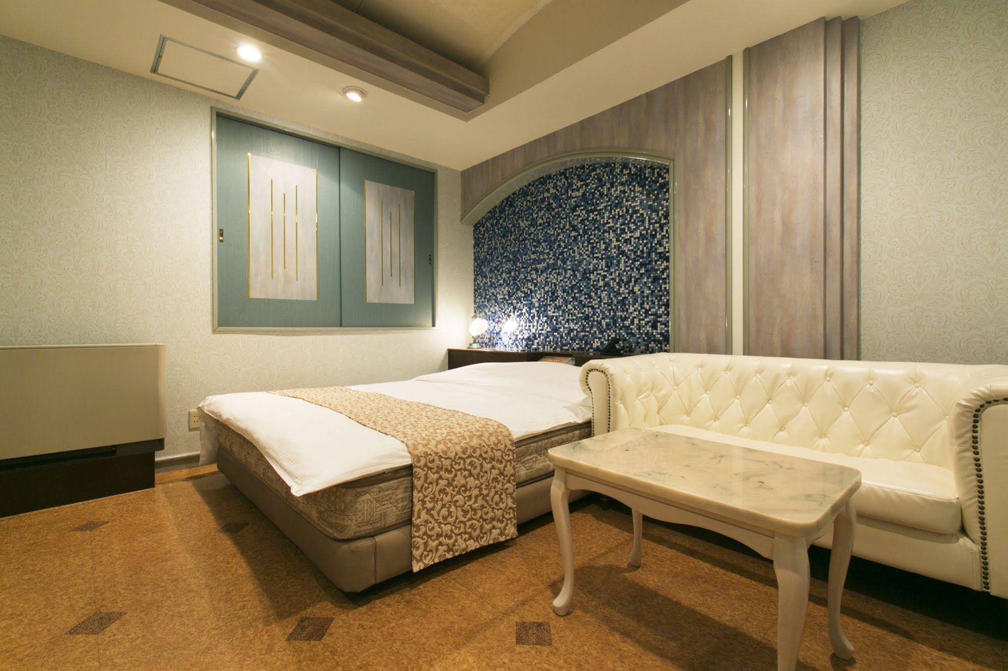 Hotel Atlantis Toyonaka Adults Only