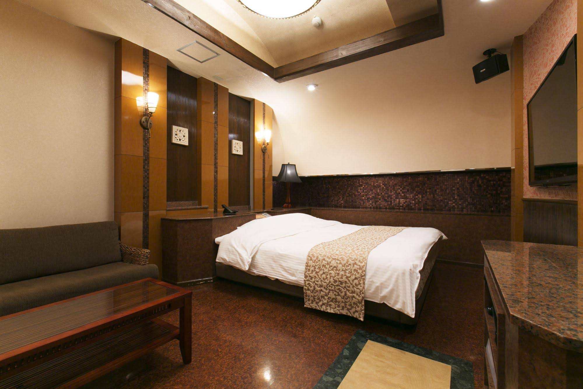 Hotel Atlantis Toyonaka Adults Only