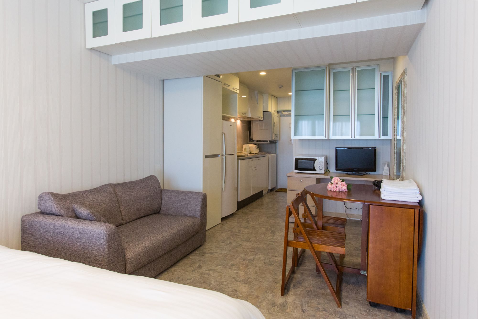 Beachside Condominium