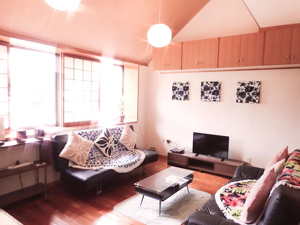 G's House