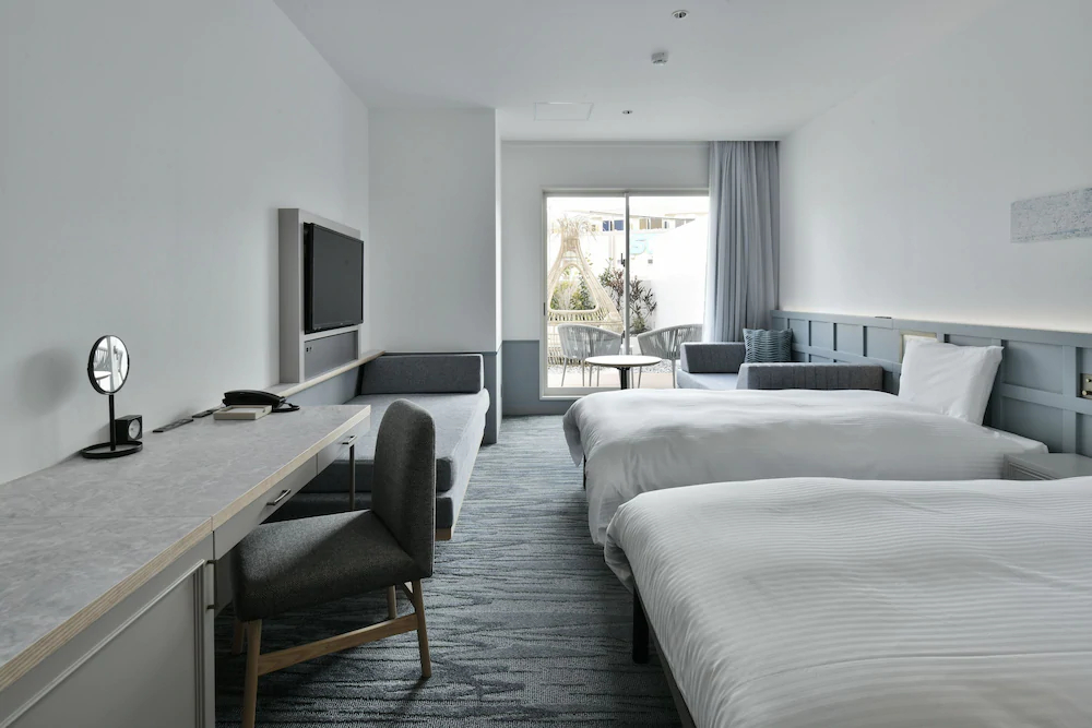 Lequ Okinawa Chatan Spa & Resort