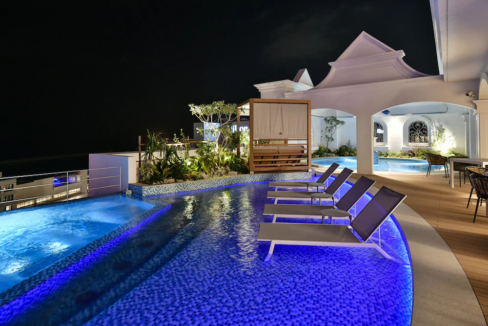 Lequ Okinawa Chatan Spa & Resort