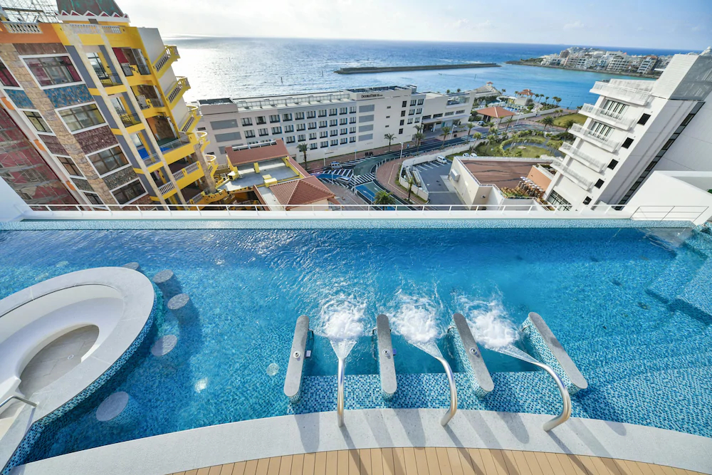 Lequ Okinawa Chatan Spa & Resort