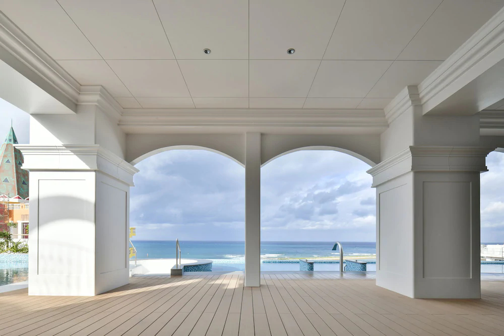 Lequ Okinawa Chatan Spa & Resort