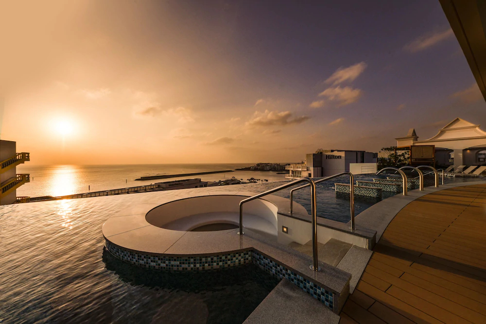 Lequ Okinawa Chatan Spa & Resort