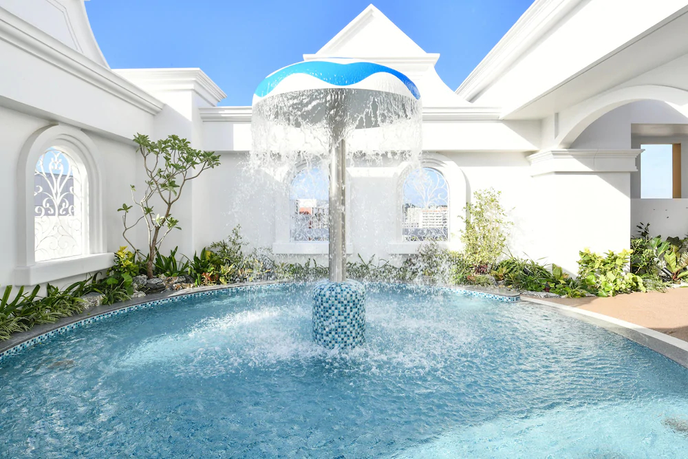 Lequ Okinawa Chatan Spa & Resort