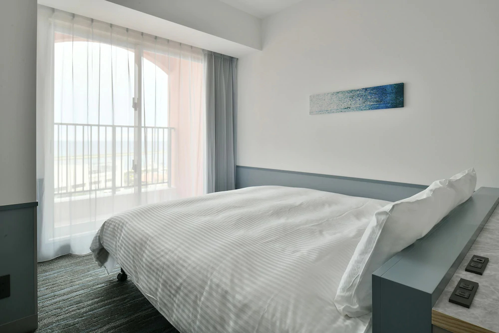 Lequ Okinawa Chatan Spa & Resort
