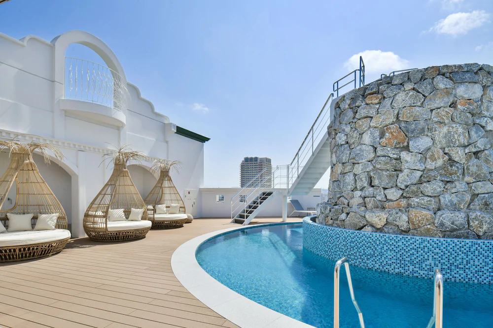 Lequ Okinawa Chatan Spa & Resort