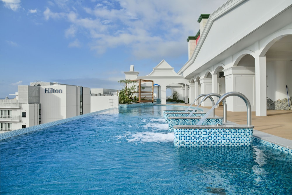 Lequ Okinawa Chatan Spa & Resort
