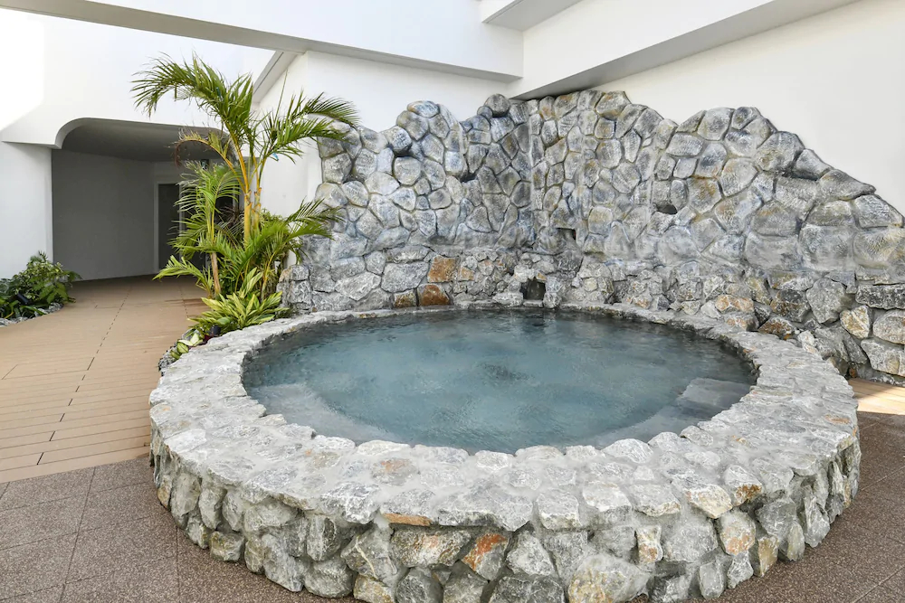 Lequ Okinawa Chatan Spa & Resort