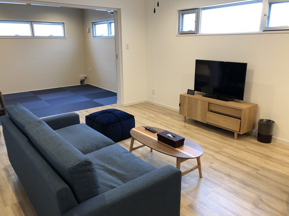 Tsukasa Condo Chatan Araha